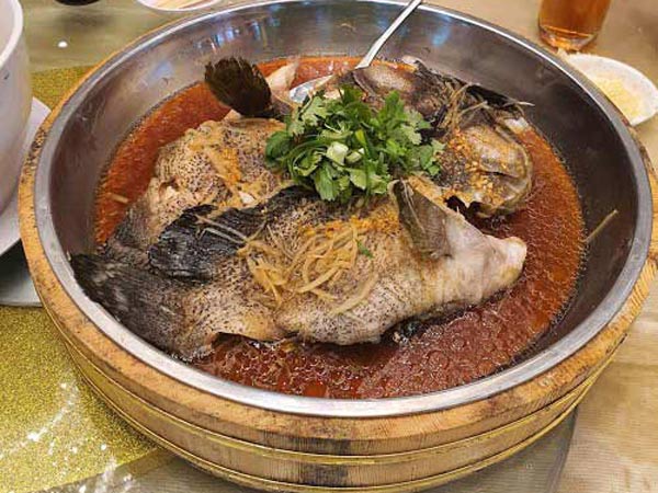 Hao Xiang Chi Seafood Restaurant Steamed Fish   (好想吃海鲜大酒家)