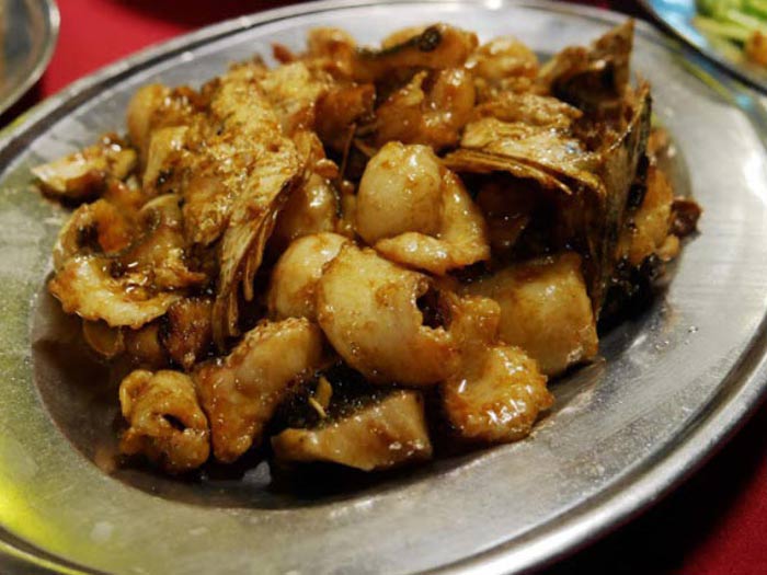  Restoran Sheng Hui 辉煌海鲜酒家, Sekinchan. : Stir Fry Fish Slice